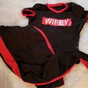 Ladies 2 piece pant set..